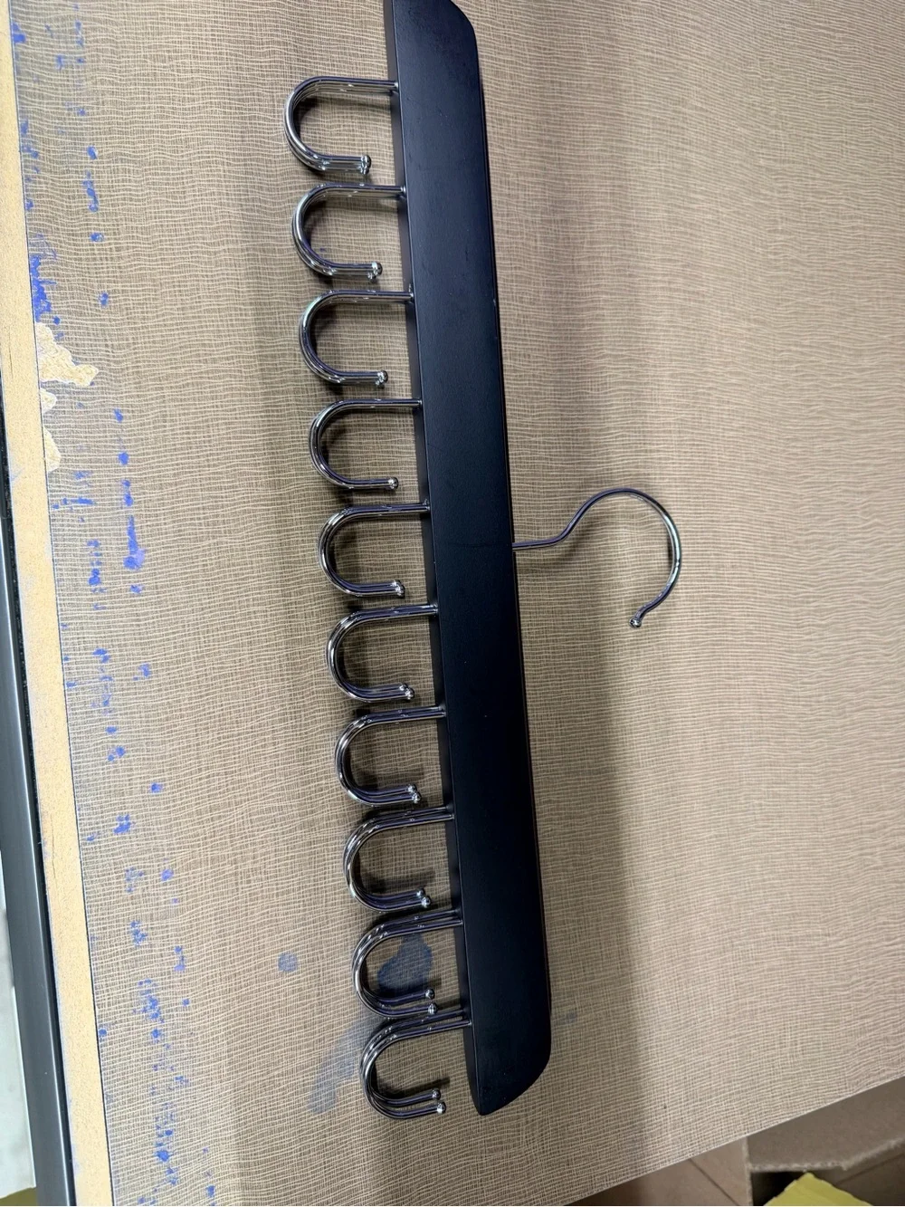 Kirkton House 20-Hook Belt & Accessories Organizer Hanger